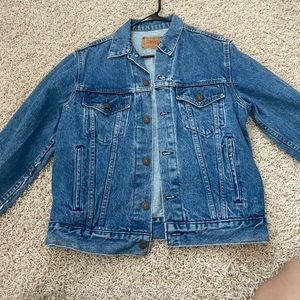 Vintage Levi’s denim blue jacket size medium